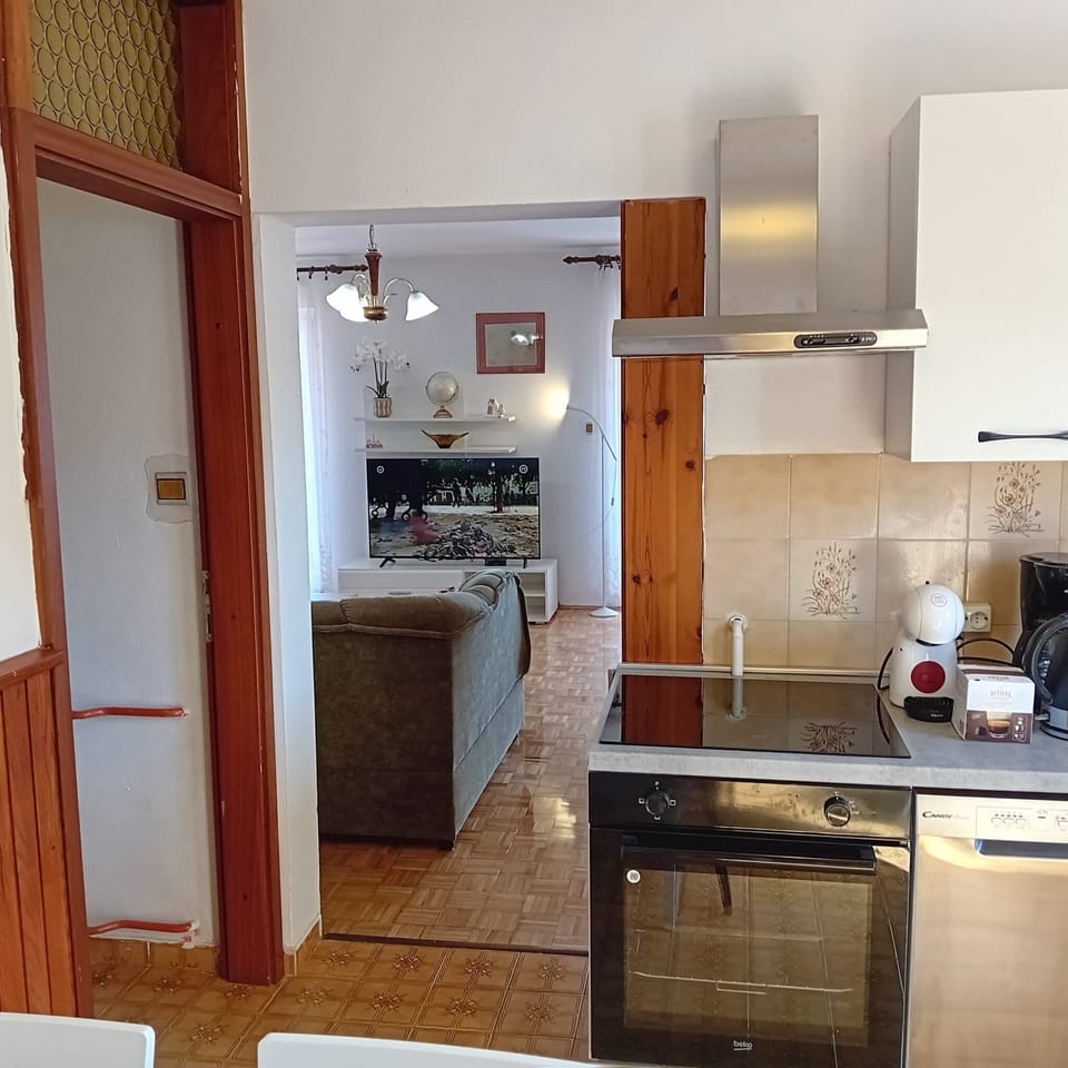 Apartment (A1) | Private kitchen | Espresso maker, fridge, microwave, oven