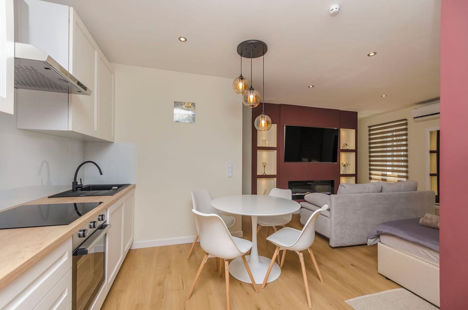 Studio (A1) | Interior