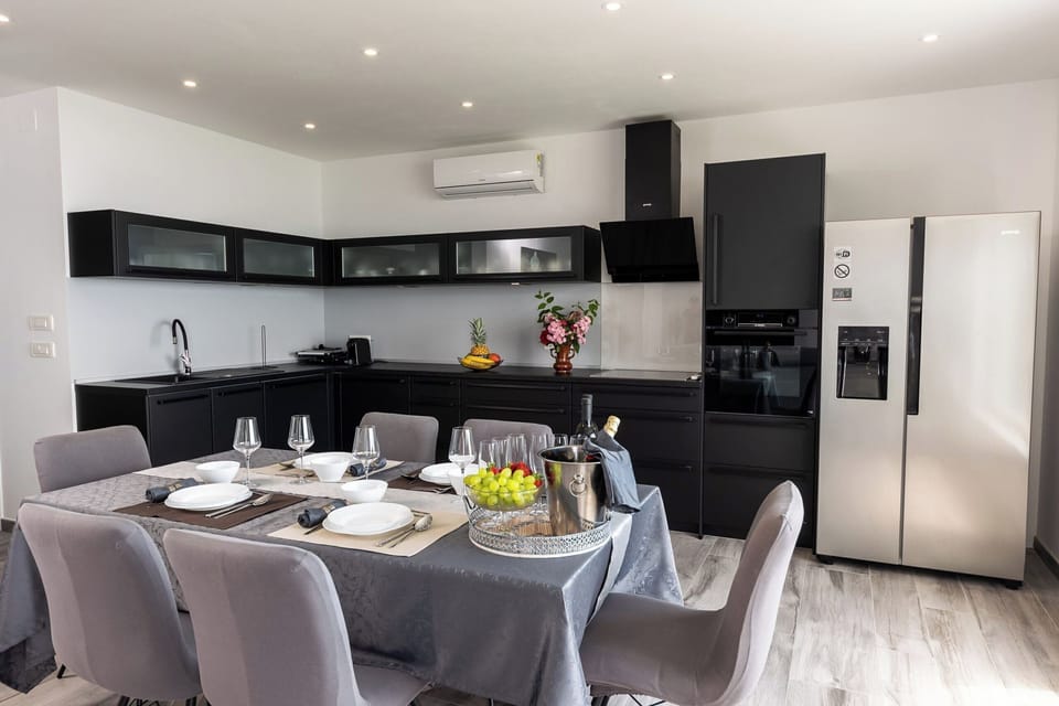 Apartment (A1) | Private kitchen | Fridge, microwave, oven, stovetop