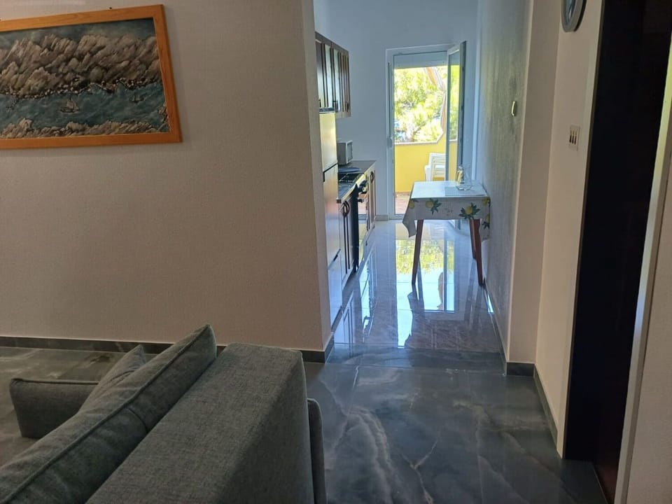 Apartment (A1) | Dining
