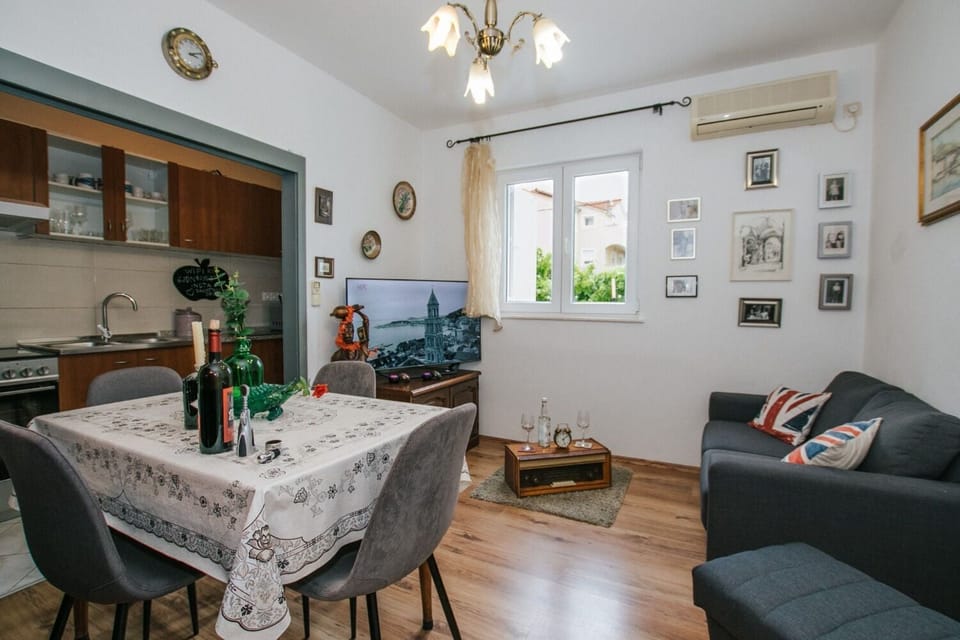 Apartment (A1) | Living room