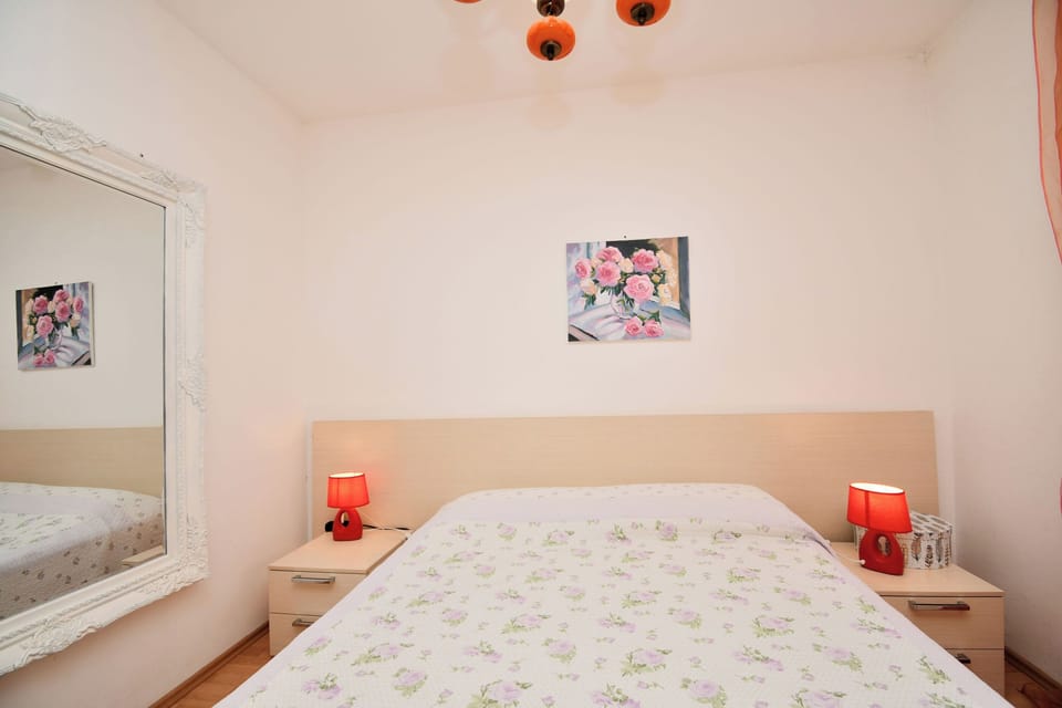 Apartment (A1)