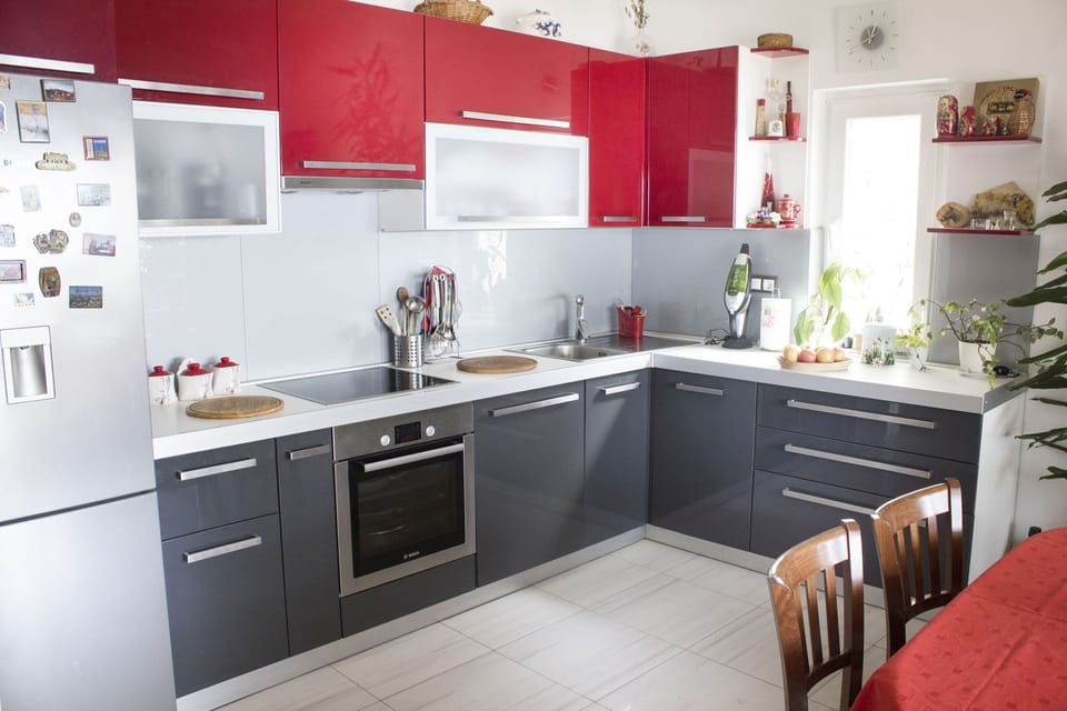 Apartment (A1) | Private kitchen | Espresso maker, fridge, oven, stovetop