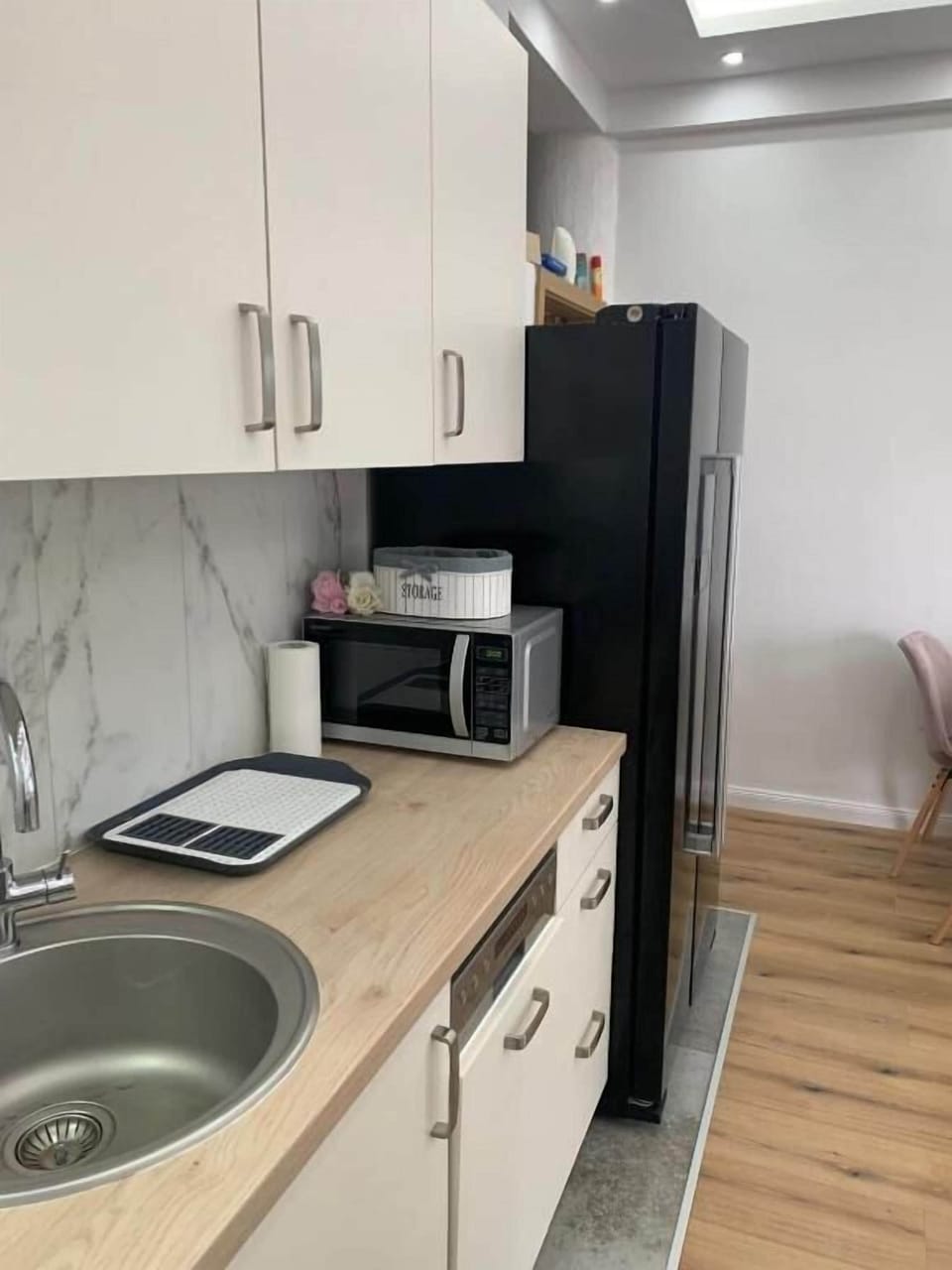 Apartment (A1) | Private kitchen | Fridge, oven, stovetop, dishwasher