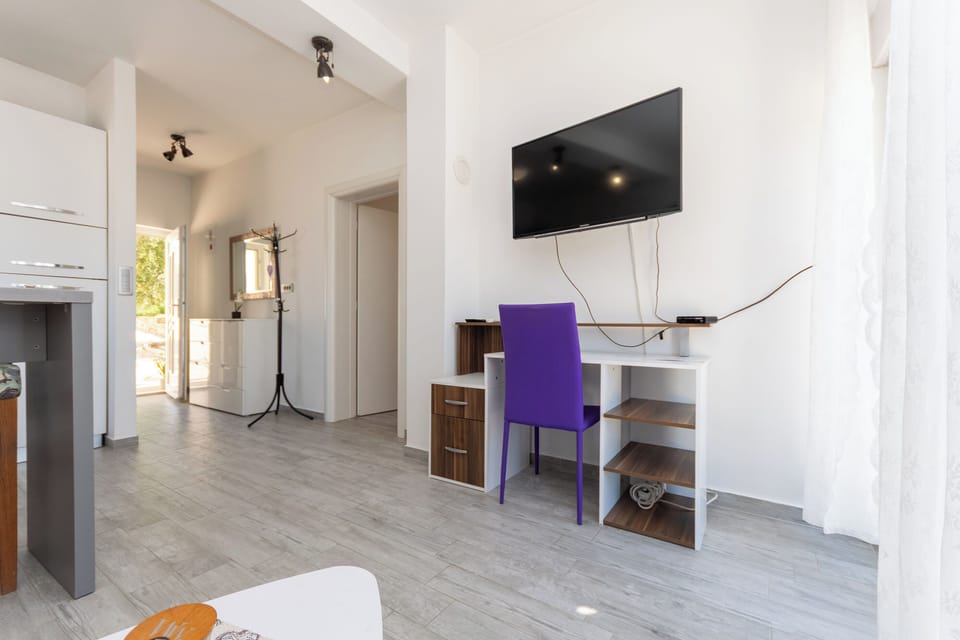 Apartment (A2) | Hallway