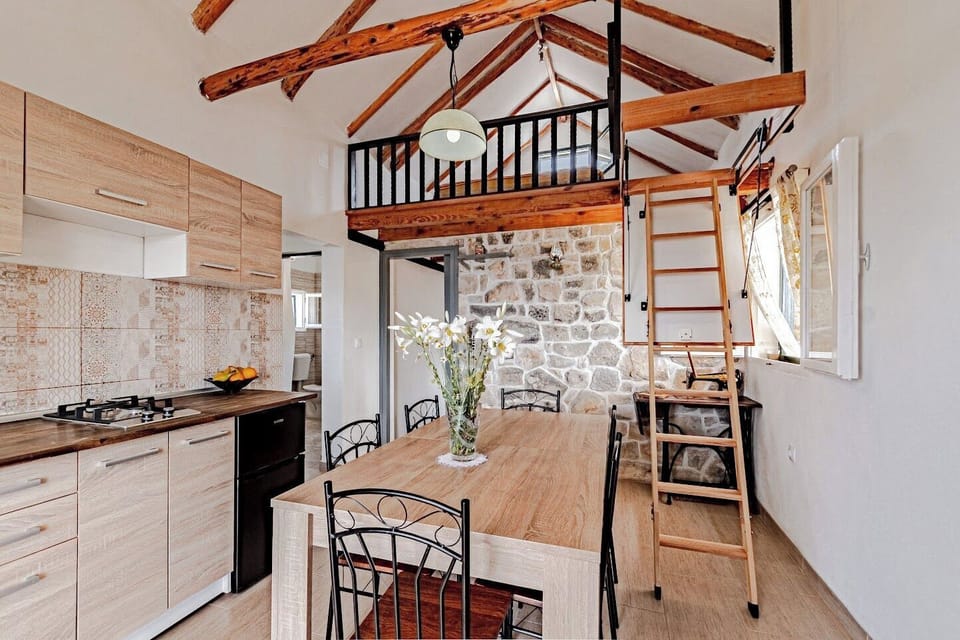 House | Dining