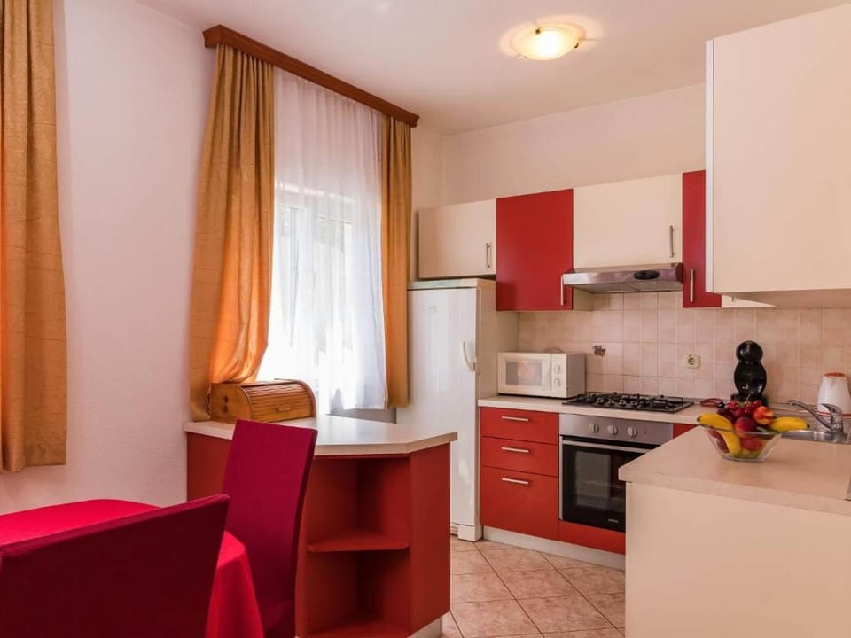 House | Private kitchen | Espresso maker, fridge, microwave, oven