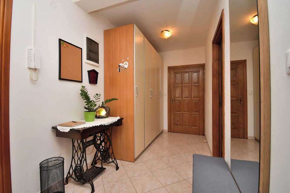 Apartment (A1) | Hallway