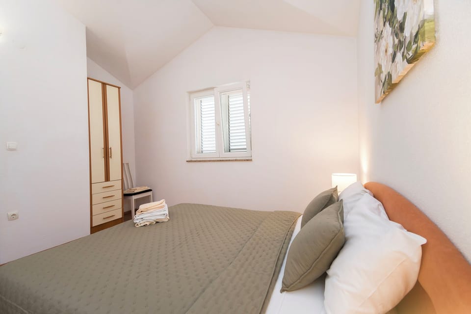 Apartment (A1)