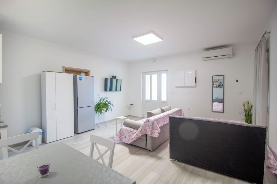 Studio (A1) | Living area