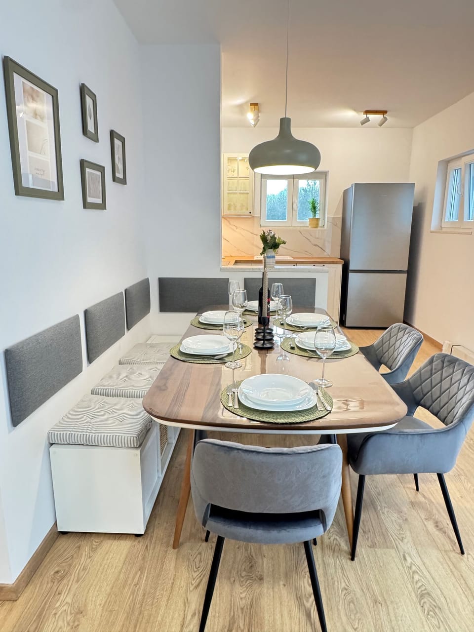 House | Dining