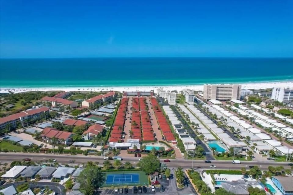 Casa Blanca Aerial 2