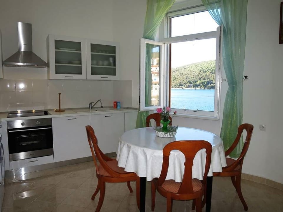 Apartment (A1) | Private kitchen