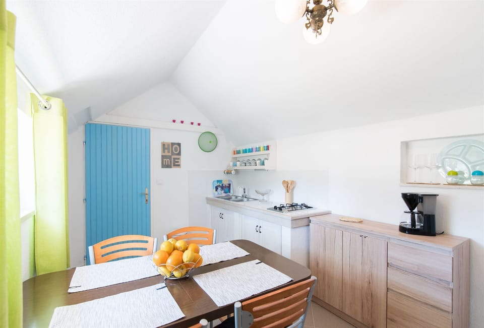 House | Dining