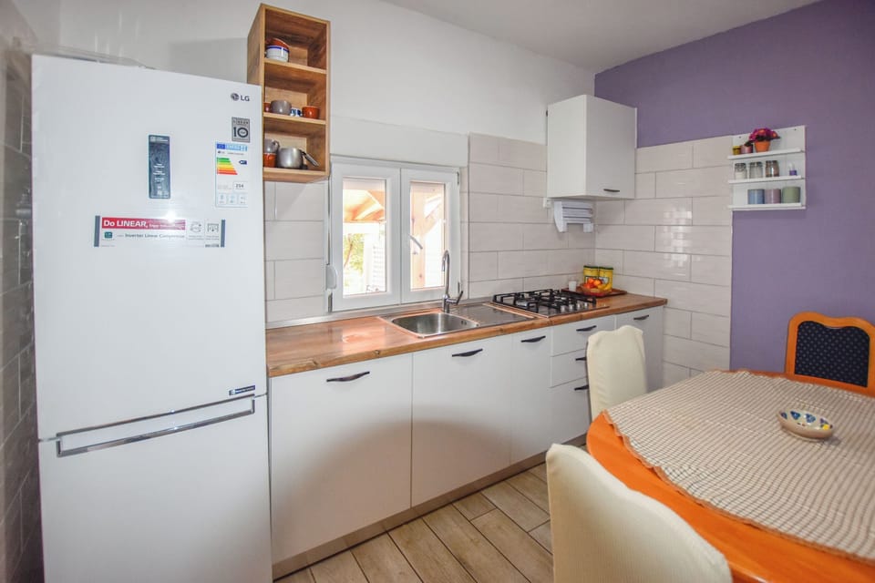 House | Private kitchen | Fridge, stovetop, cookware/dishes/utensils, freezer