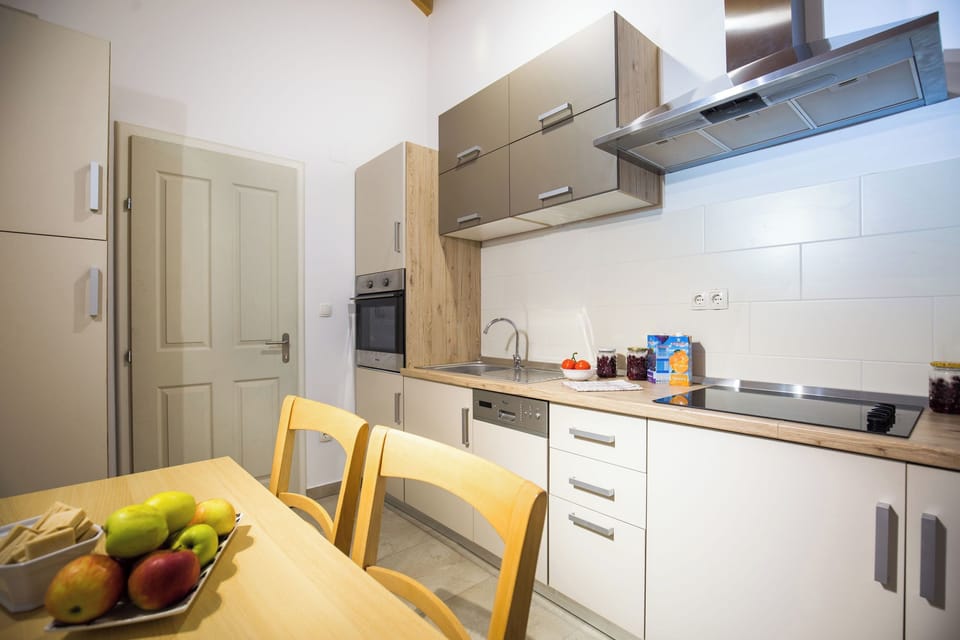 House | Private kitchen | Espresso maker, fridge, microwave, oven
