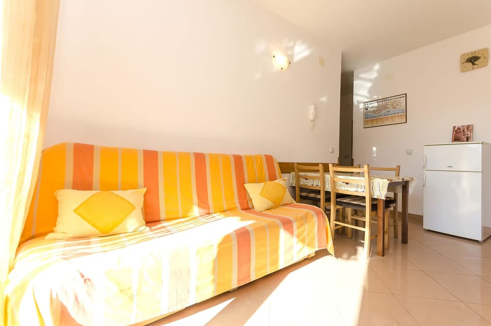 Apartment (A1) | Living room