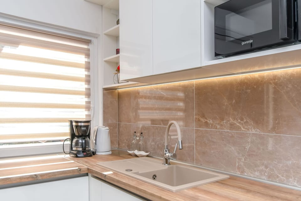 Apartment (A2) | Dining