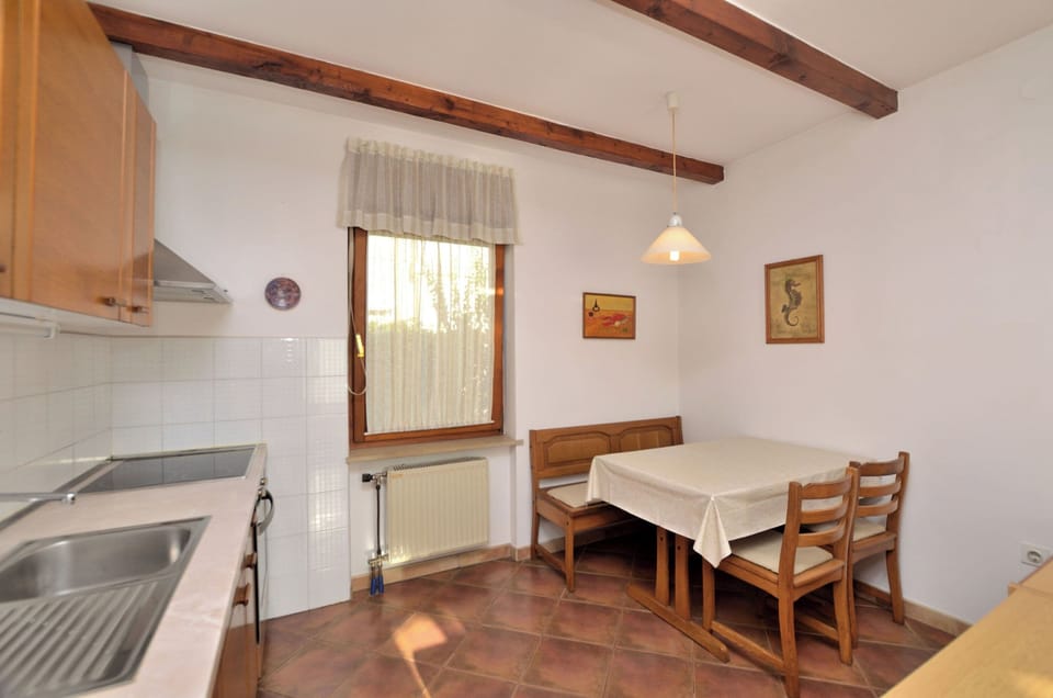 Apartment (A1) | Private kitchen | Espresso maker, fridge, oven, stovetop