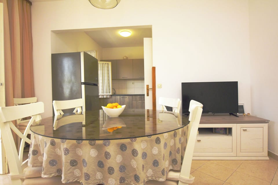 House | Dining