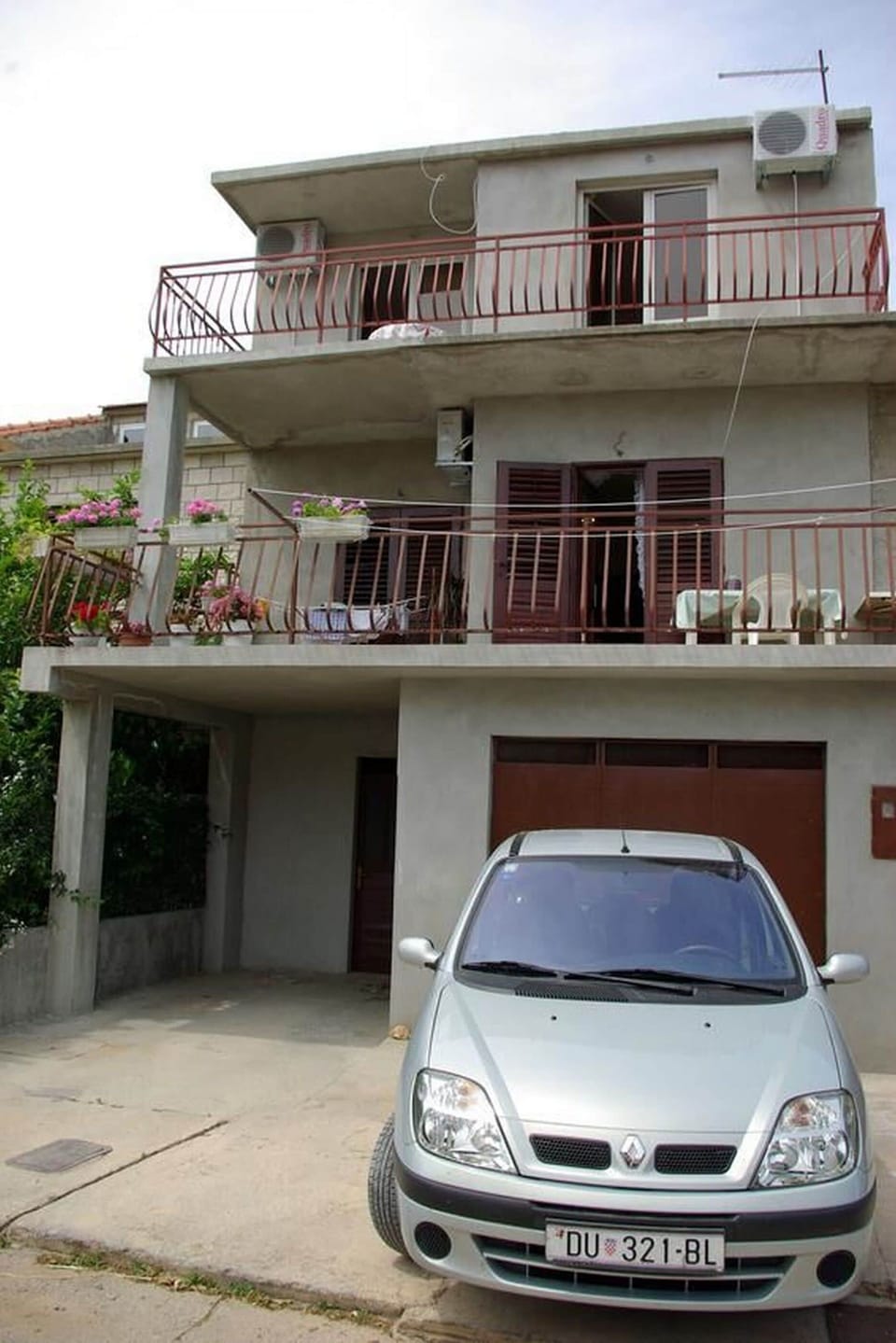 Free self parking