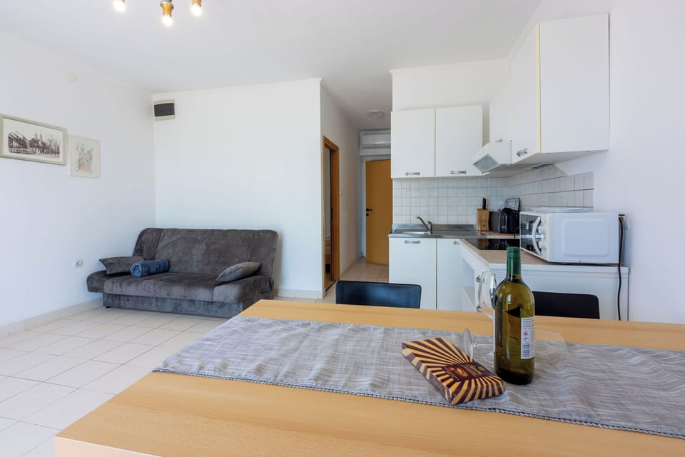 Apartment (A2) | Living room