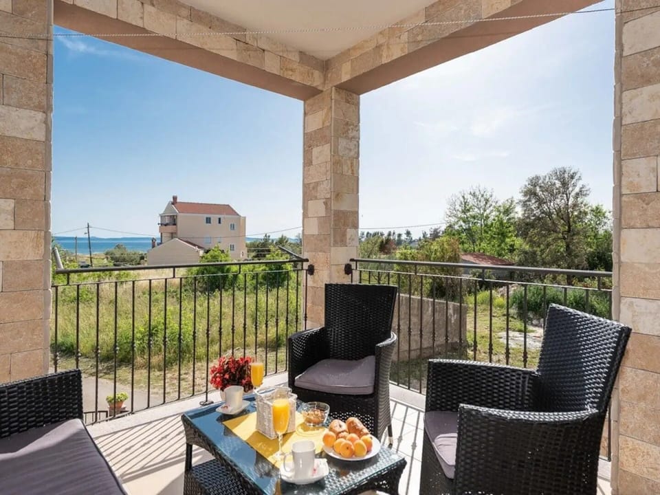 House | Terrace/patio