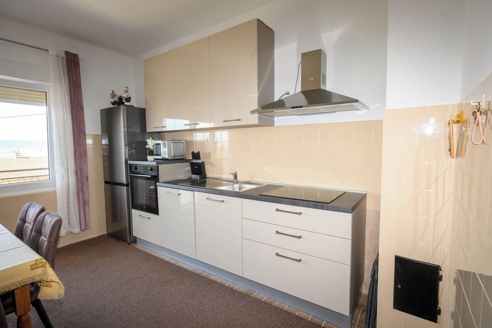 Apartment (A1) | Private kitchen | Espresso maker, fridge, microwave, oven