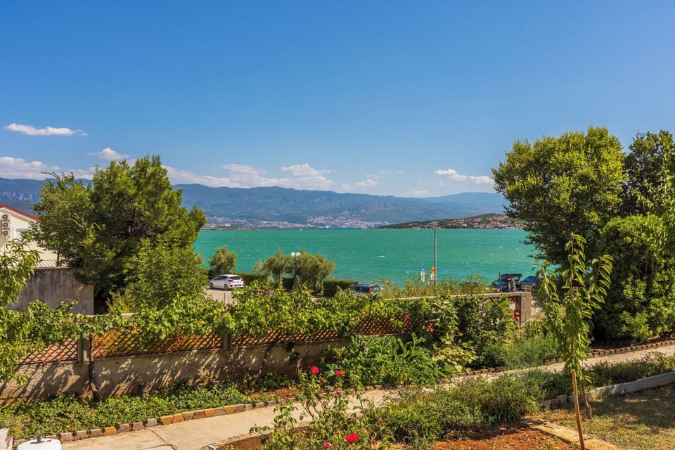 Apartment (A1) | Water view