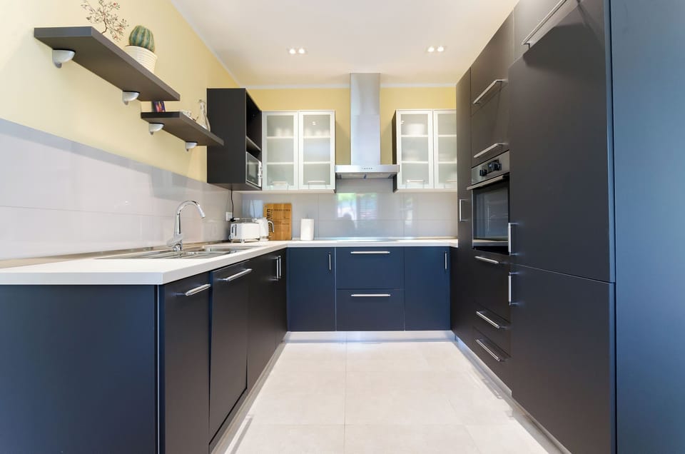 House | Private kitchen | Oven, electric kettle, toaster