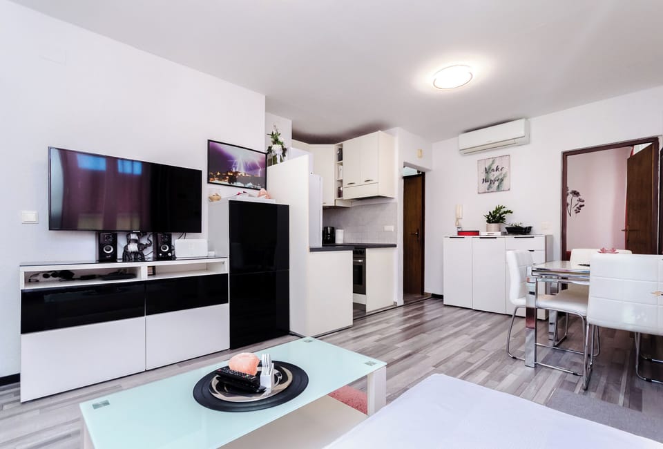 Apartment (A1) | Living room