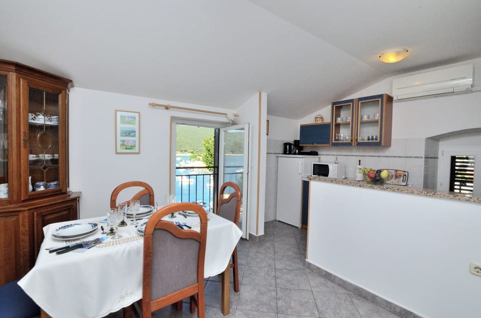 Apartment (A2) | Private kitchen | Fridge, microwave, stovetop, espresso maker