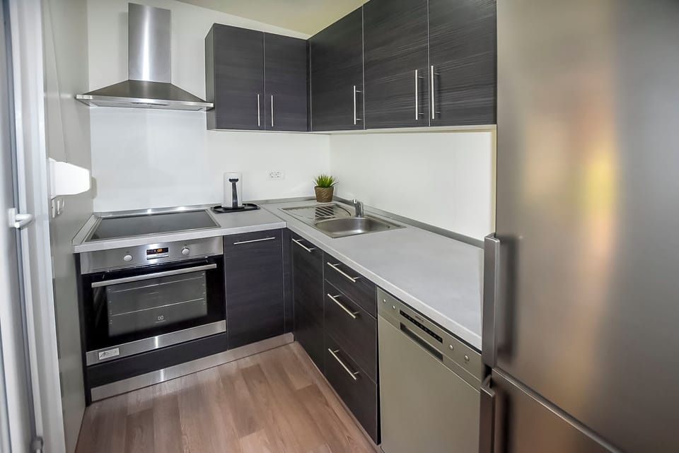 House | Private kitchen | Fridge, microwave, oven, stovetop