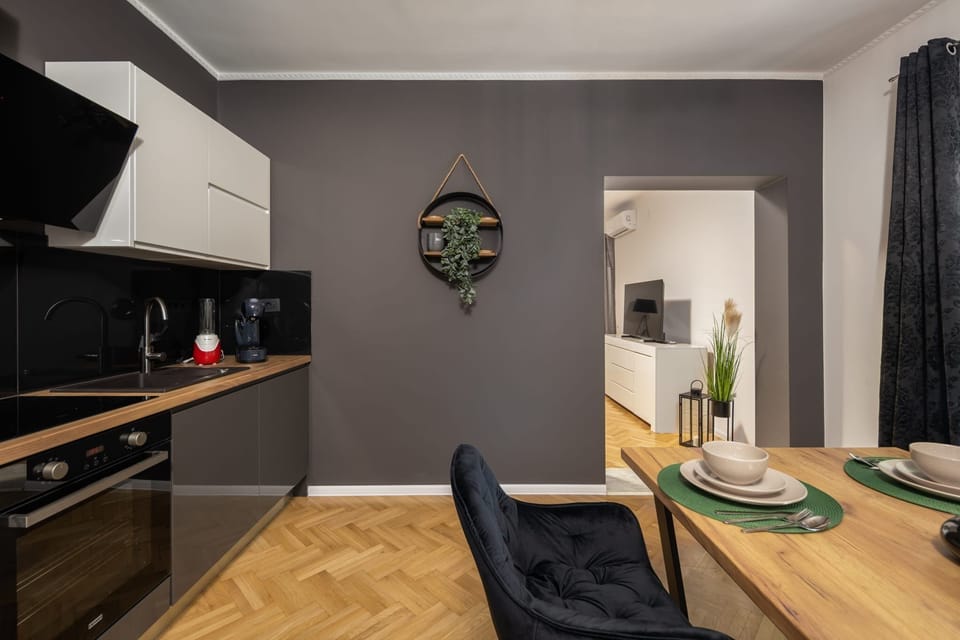 Apartment (A1) | Private kitchen | Espresso maker, fridge, microwave, oven