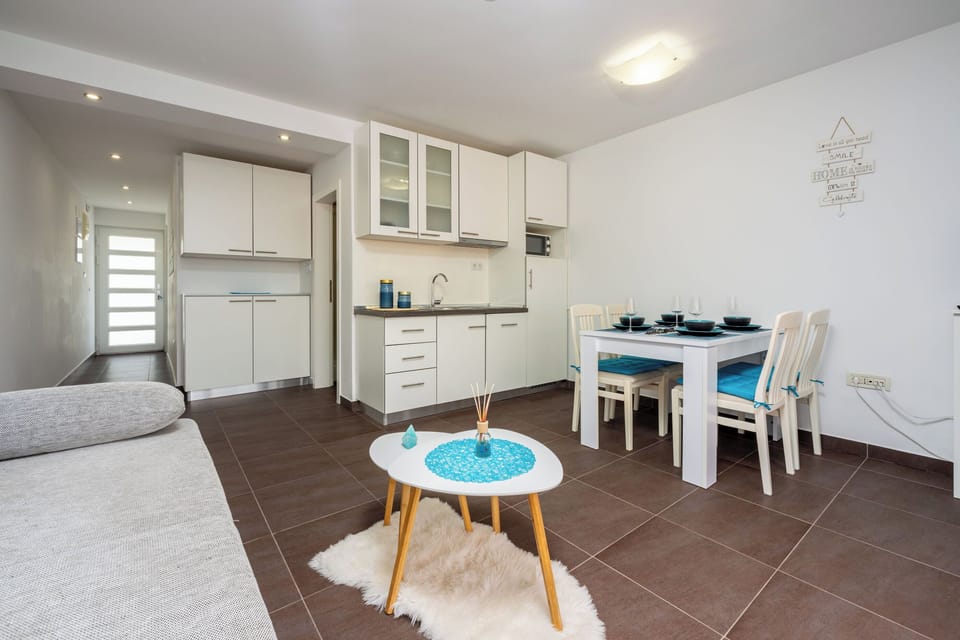 Apartment (A1) | Living room