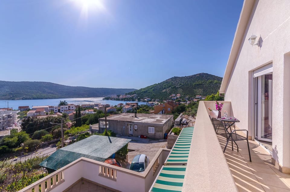 Apartment (A1) | Balcony