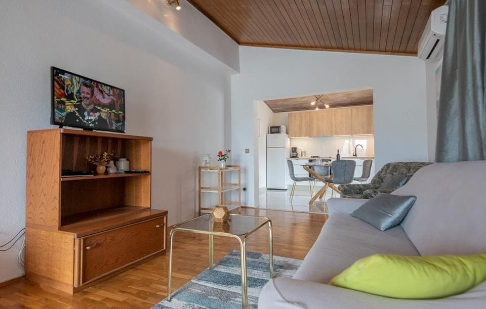 Apartment (A1) | Living room