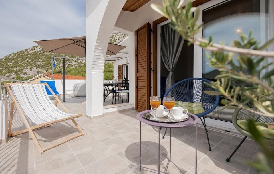 Apartment (A1) | Terrace/patio