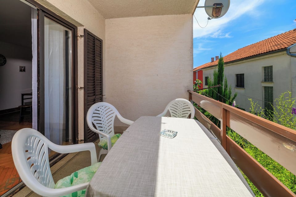 Apartment (A1) | Balcony