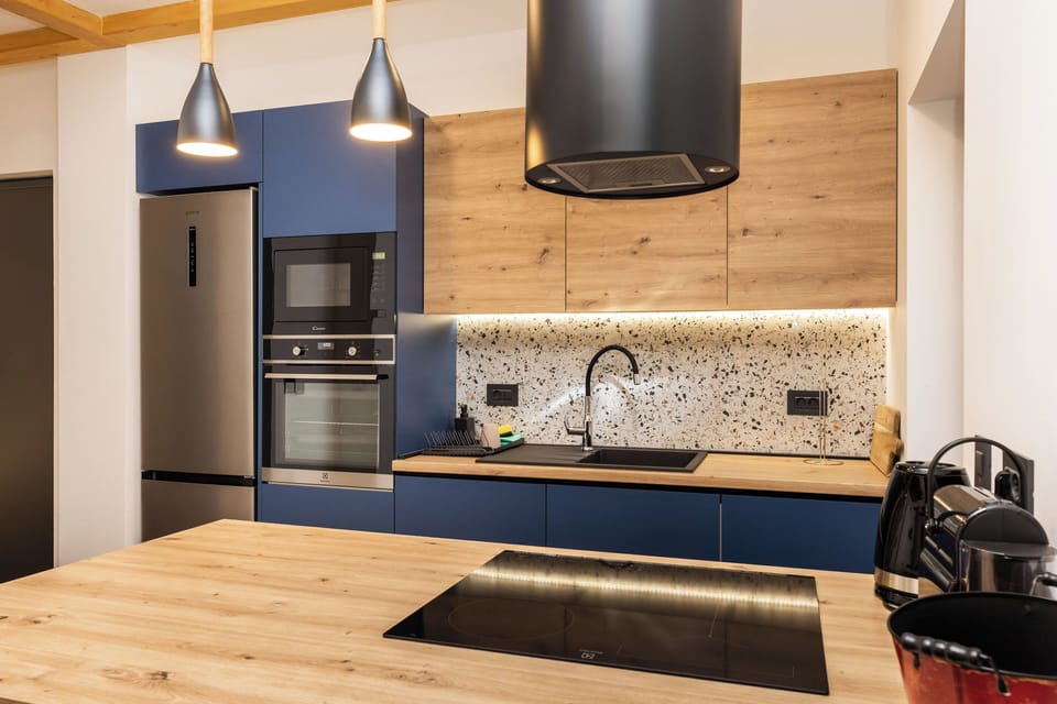 House | Private kitchen | Espresso maker, fridge, microwave, oven