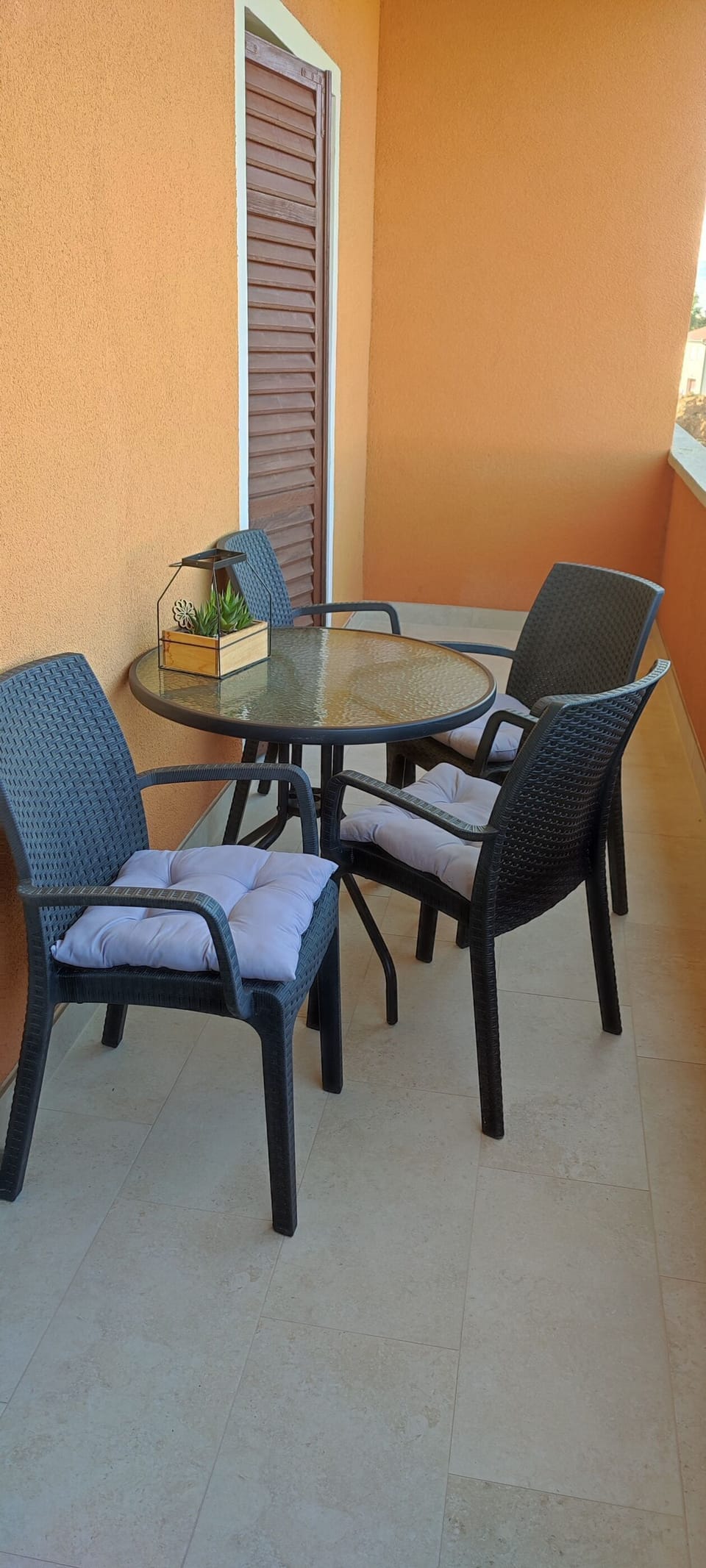 Apartment (A1) | Outdoor dining
