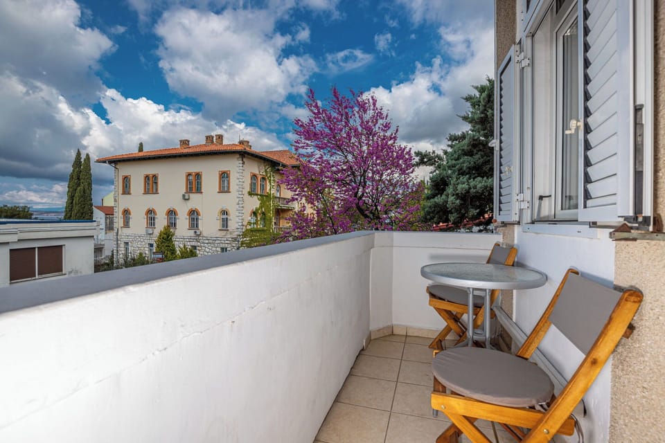 Apartment (A1) | Balcony