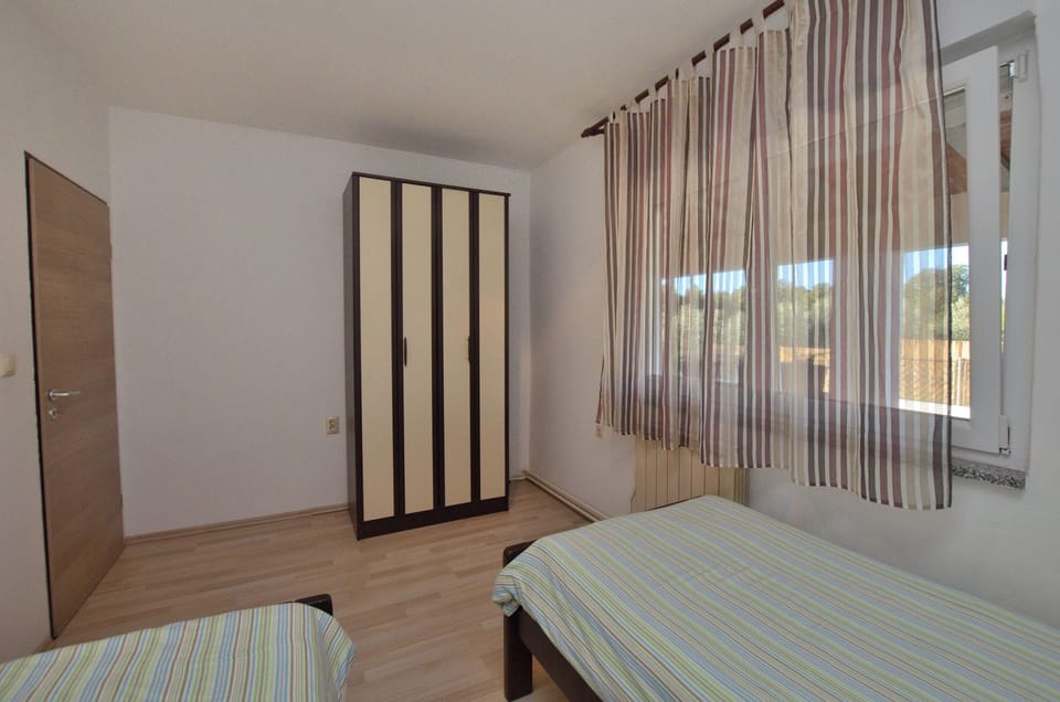 Villa | In-room safe, iron/ironing board, WiFi (free)