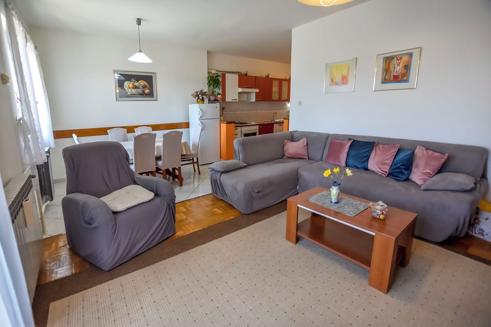 Apartment (A1) | Living room