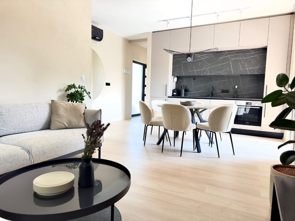 Villa | Private kitchen | Microwave, oven, electric kettle, toaster