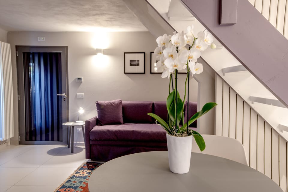 Suite | Egyptian cotton sheets, premium bedding, down comforters, pillowtop beds