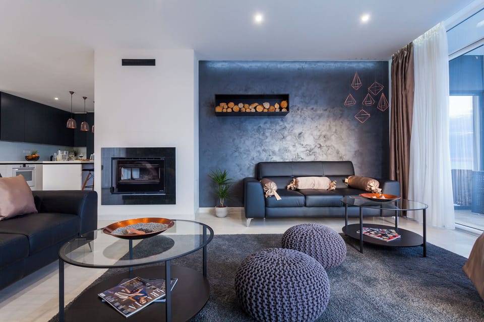 Villa | Living room | Fireplace