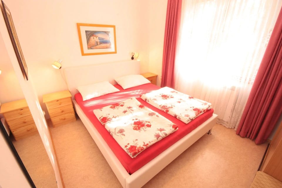 Apartment (A1) | Iron/ironing board, free WiFi