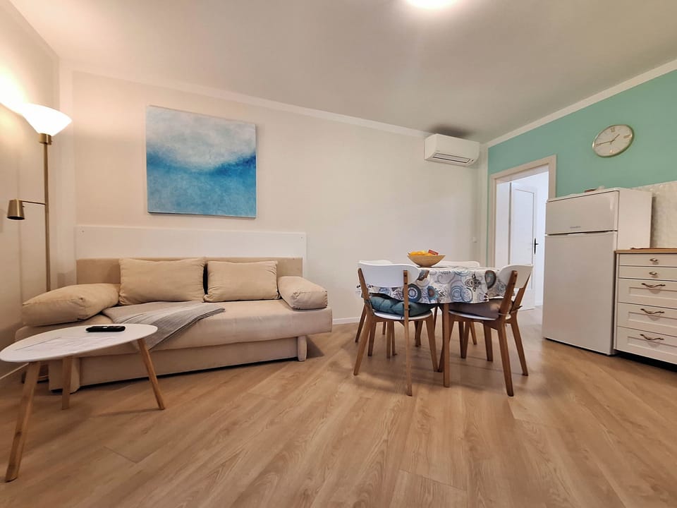 Apartment (A1) | Living room