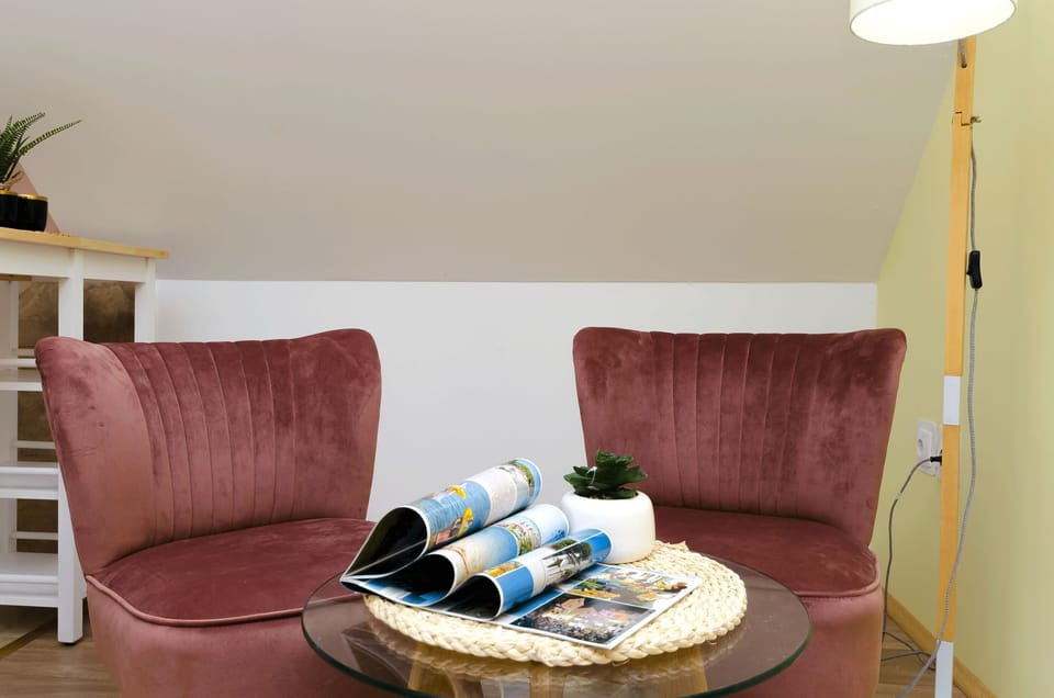 Apartment (A1) | Living room | Flat-screen TV
